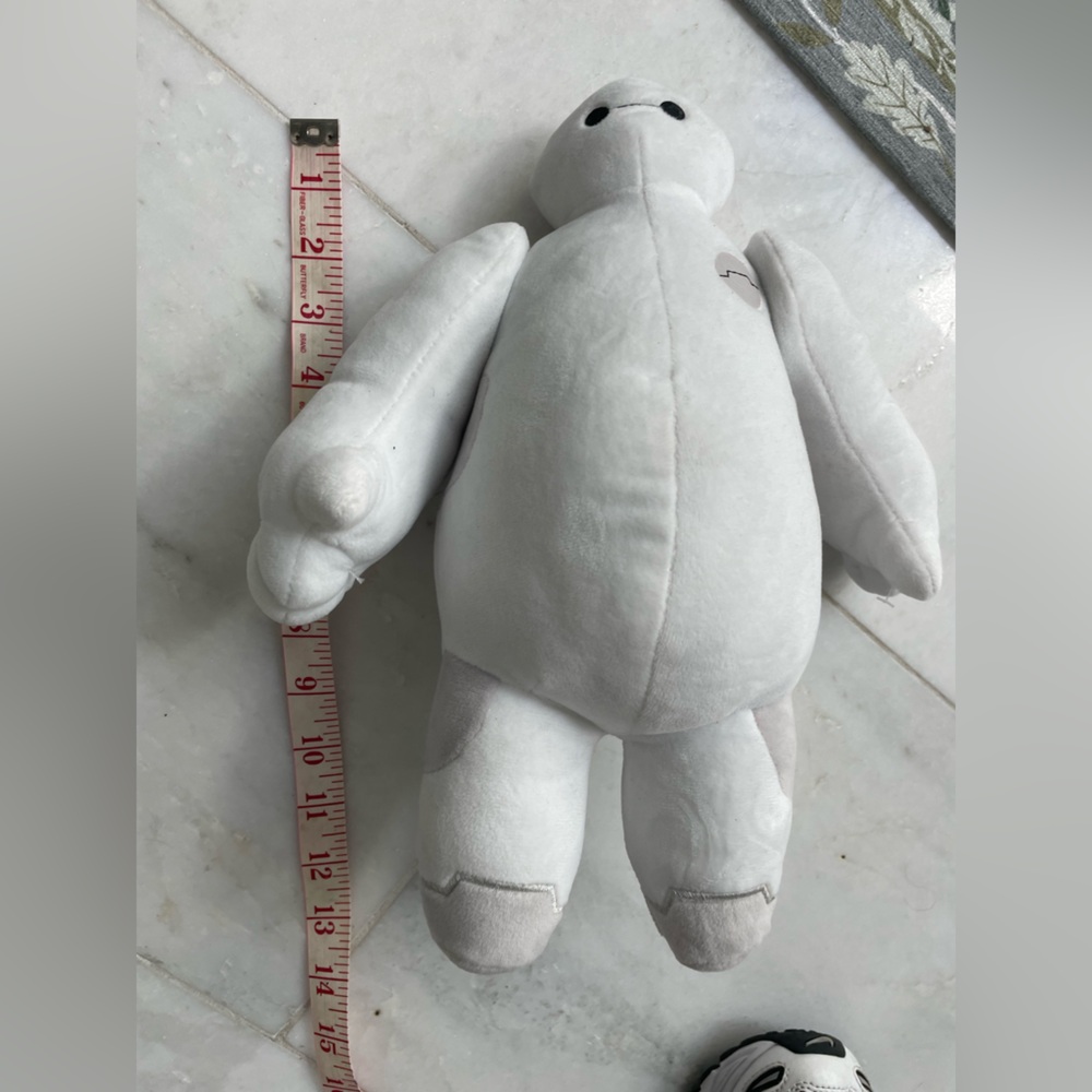 Disney Plush Baymax - White and Gray. 14”